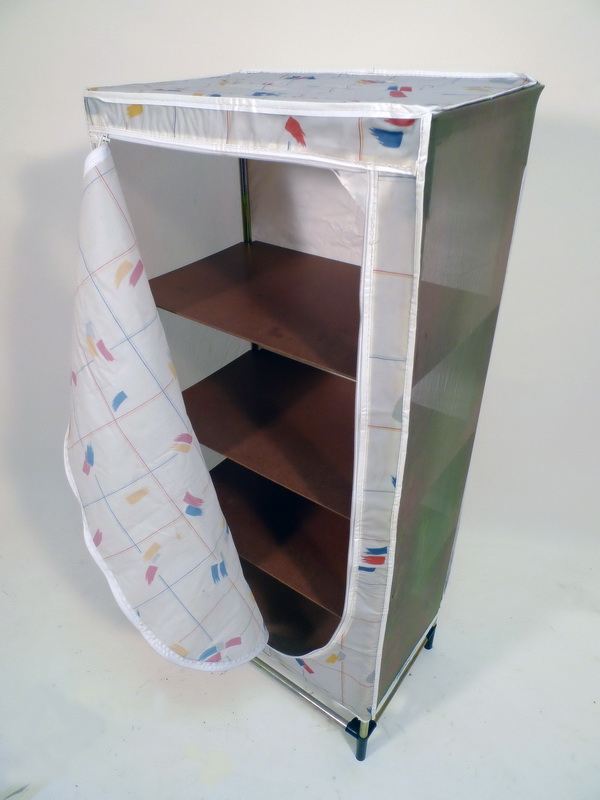 armario camping loneta plast. mosquitera madera metal 115x50x30 1u